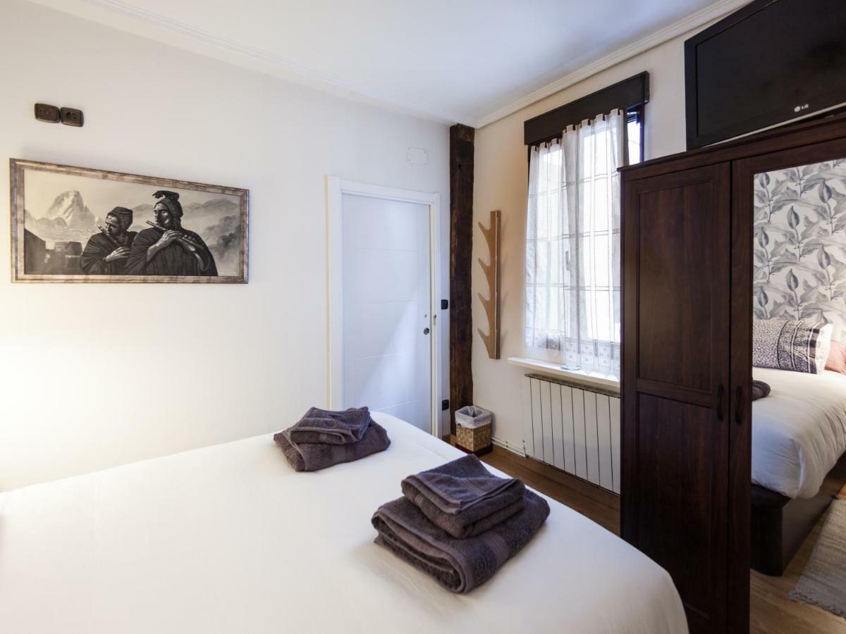 Cosy Room - Guggen º Parking Free Bilbao Ngoại thất bức ảnh